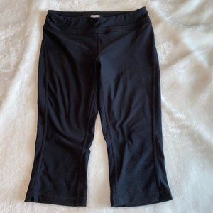- Go-Fit Capri yoga workout leggings S